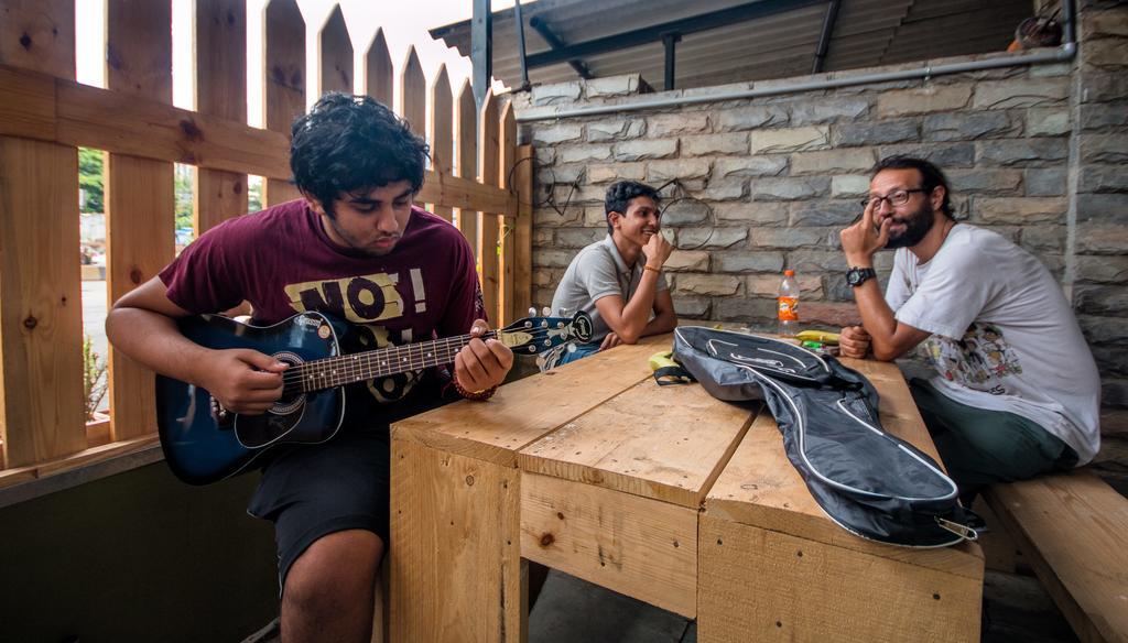 Backpackers Villa Mumbai Dış mekan fotoğraf