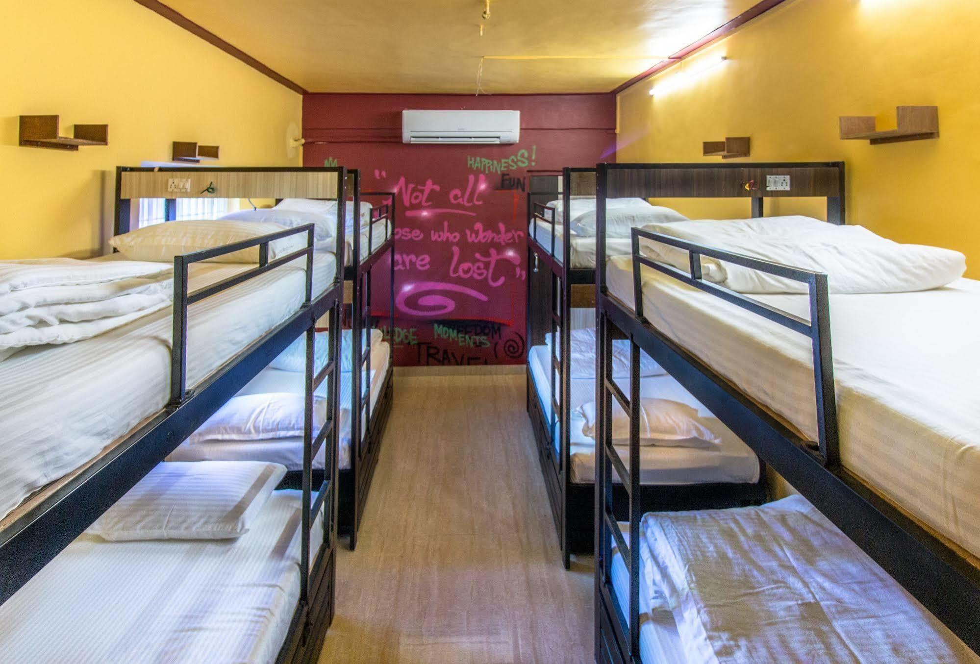 Backpackers Villa Mumbai Dış mekan fotoğraf